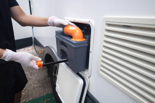Portable Toilet Options We Offer in Laurium, MI
